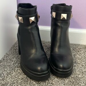 Mix No.6 black studded boots
